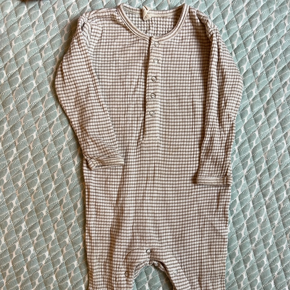 Quincy Mae striped romper 6-12 mo